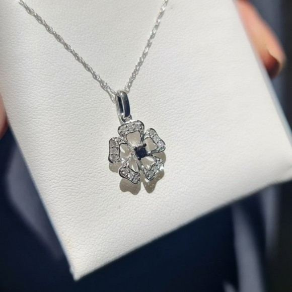 10KT Solid White Gold Diamond Necklace BRAND New Marked - Picture 1 of 10